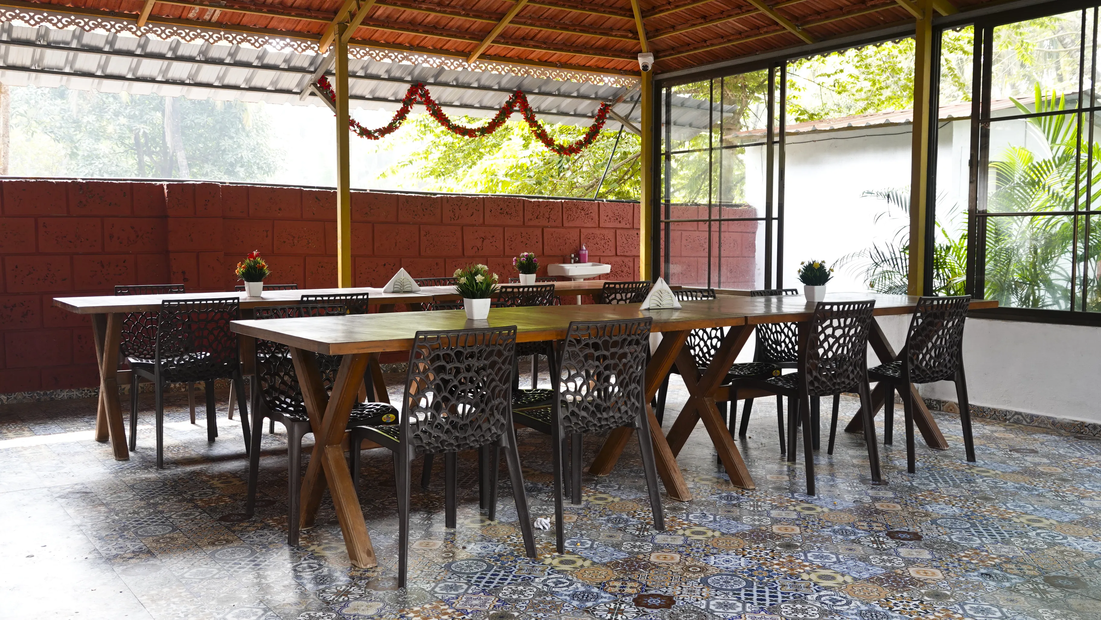 Dining area at Islander Retreat